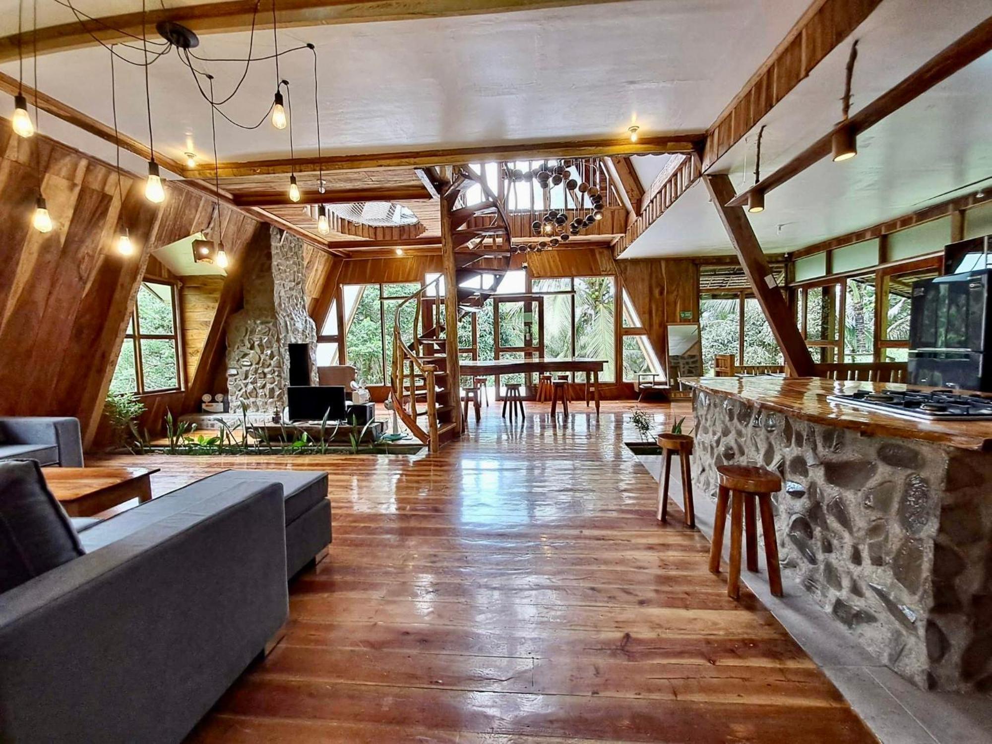 Camiguin Volcano Houses - A-Frame House Mambajao Esterno foto